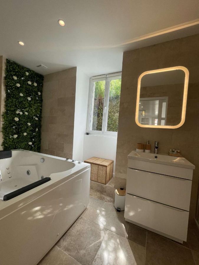 Appartement Dampierre En Yvelines Kültér fotó